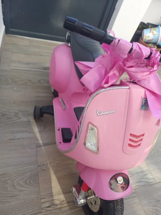 Moto Vespa Juguete Eléctrica Rosa