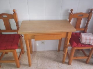 Mesa de cocina madera abatible 80cm abie y 2 silla
