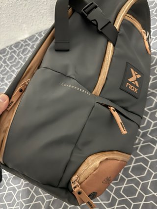 Mochila Padel Nox Tapia Negra y Marrón Luxury Seri