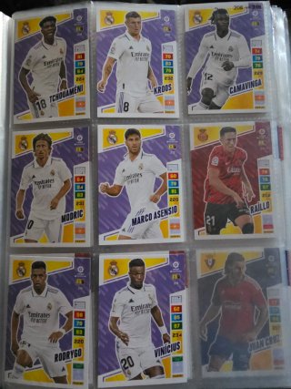 Álbum Adrenalyn XL 2022-23 con +400 cartas