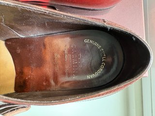 Zapato Doble Hebilla Burdeos Shell Cordovan