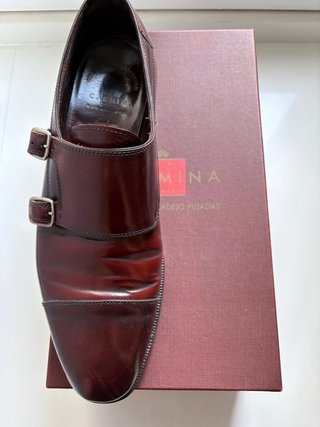 Zapato Doble Hebilla Burdeos Shell Cordovan