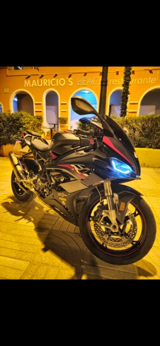 BMW S1000RR