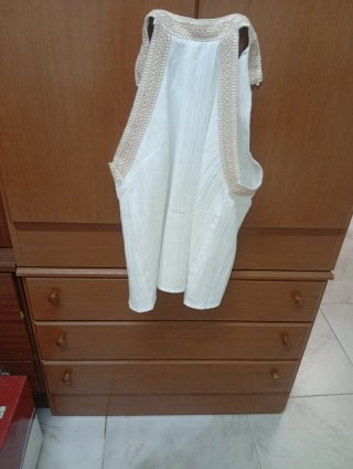 Blusa negra con encaje