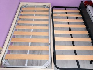 Cama nido juvenil con mesita y accesorios .