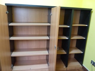 Escritorio de oficina madera y silla