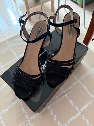 Zapatos de fiesta negros