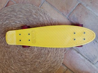 Monopatín Oxelo Amarillo Ruedas Rojas