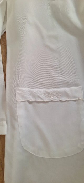 Bata de verano blanca