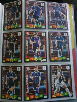 Álbum Calciatori 2019-20 con +530 cartas diferente