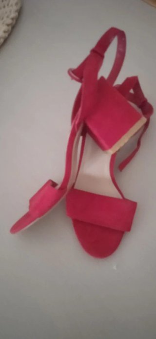 Sandalias tacón rojas