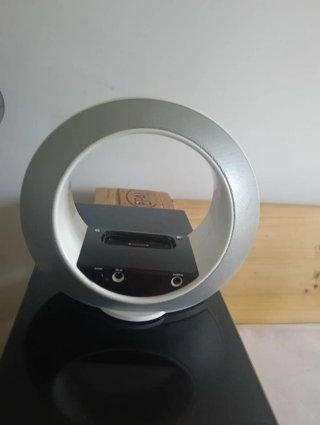 Altavoz circular con cable JBL. Ipod mini.