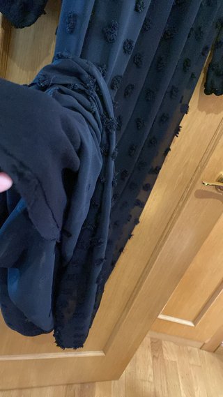 Vestido negro de lunares