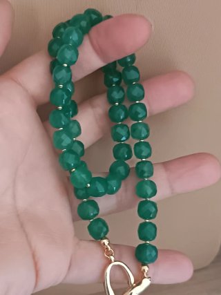 Collana con calcedonio verde