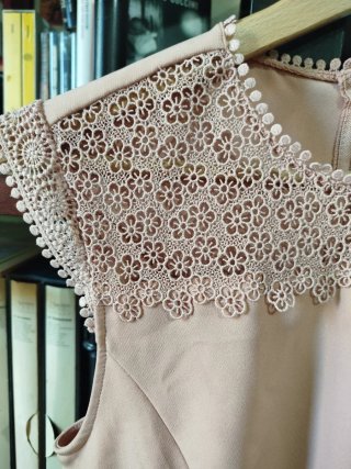 Abito Zara rosa con pizzo