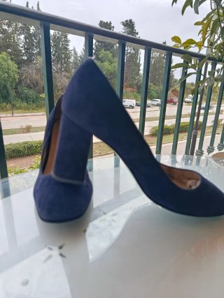 Zapatos de tacón azul Gloria Ortiz corte inglés T3