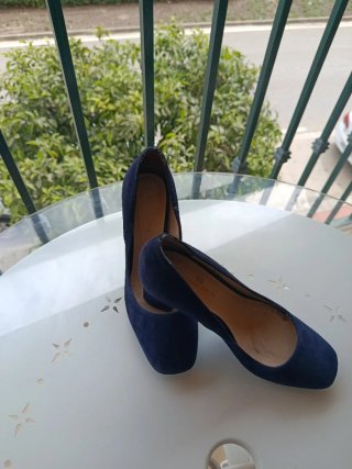 Zapatos de tacón azul Gloria Ortiz corte inglés T3