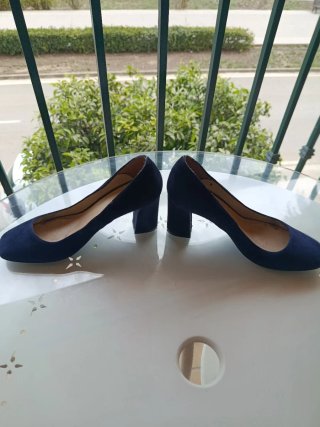 Zapatos de tacón azul Gloria Ortiz corte inglés T3