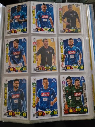 Álbum Calciatori 2018-19 con +300 cartas