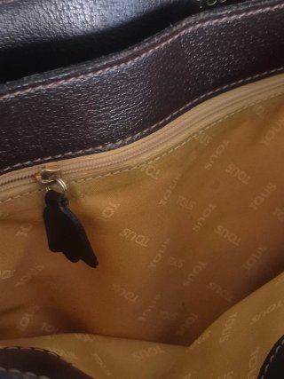Bolso Tous Negro y Dorado