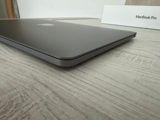 MacBook Pro 13" 2017 i5 8GB. Perfecto estado