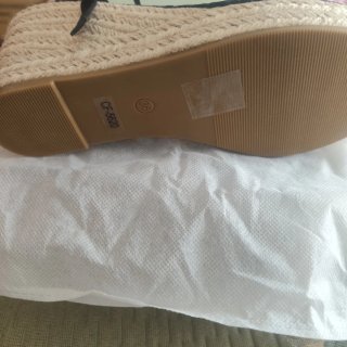Sandalias cuña negras BUONAROTTI