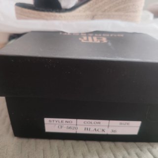 Sandalias cuña negras BUONAROTTI