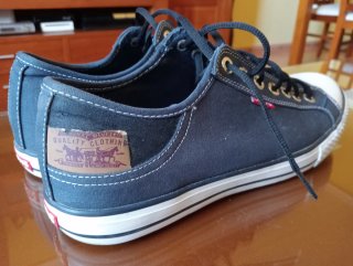 Zapatillas Levi's Negras Talla 44