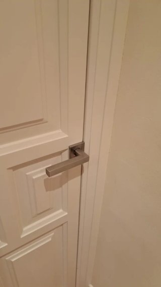 Puerta madera maciza blanca