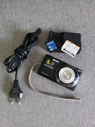 Fujifilm JZ100 Fotocamera Digitale Nera