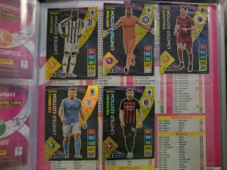 Álbum Calciatori 2022-23 con +380 cartas