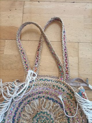 Bolso de paja redondo flecos verano