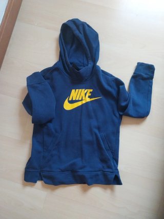 Sudadera Nike y regalo otra sudadera