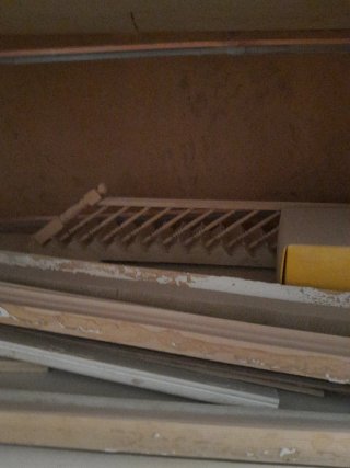 Casita de muñecas para restaurar