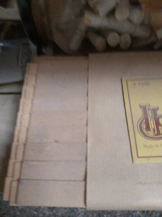 Casita de muñecas para restaurar