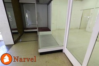 Local comercial en alquiler en Centre - Cordelles en Cerdanyola del Vallès