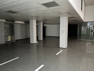 Local comercial en alquiler en Santa Rosa - Can Mariner en Santa Coloma de Gramanet