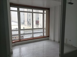 Oficina en venta en Zona de Plaza de Barcelos en Pontevedra