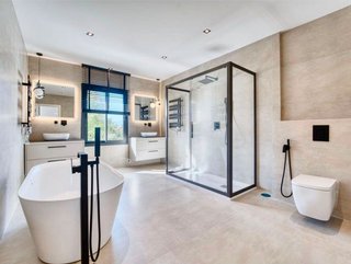 Chalet en alquiler en Nueva Andalucía centro en Marbella