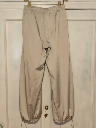 Pantalones Cargo parachute Satinados Beige crema