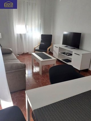 Piso en alquiler en Ciudad Jardín - Zoco en Córdoba