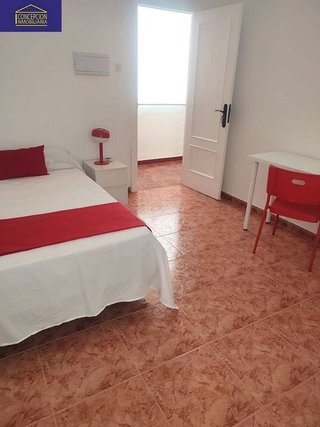 Piso en alquiler en Ciudad Jardín - Zoco en Córdoba