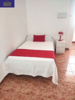 Piso en alquiler en Ciudad Jardín - Zoco en Córdoba