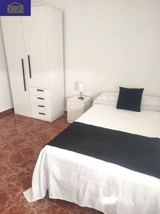 Piso en alquiler en Ciudad Jardín - Zoco en Córdoba