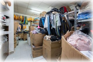 Local comercial en venta en Pubilla Cases en Hospitalet de Llobregat, L´