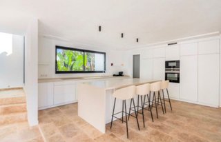 Chalet en alquiler en Los Naranjos - Las Brisas en Marbella