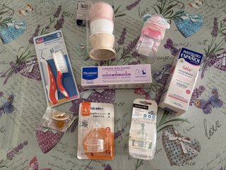 Lote de productos para bebé