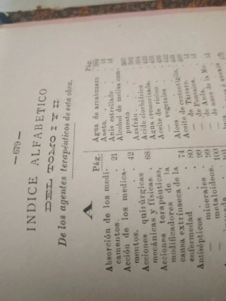 Libro antiguo de terapéutica farmacológica volum 1