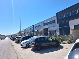 Nave industrial en venta en Bollullos de la Mitación