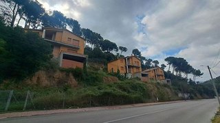 Terreno en venta en Dosrius